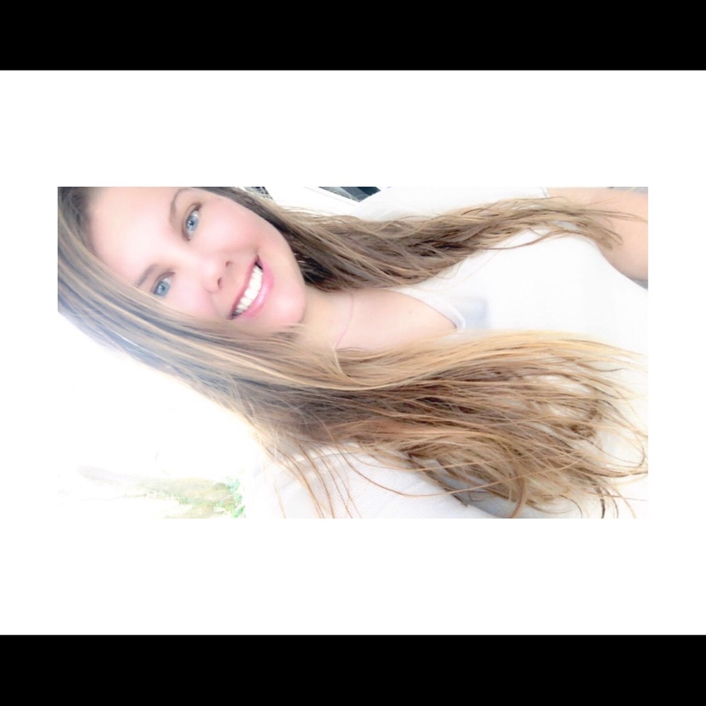 Meet your Posher, Hannah